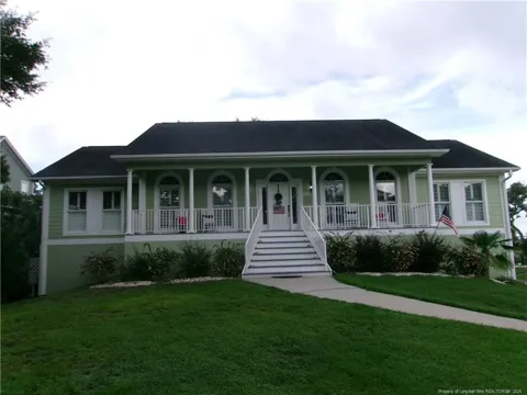 516 Twisted Oak Lane