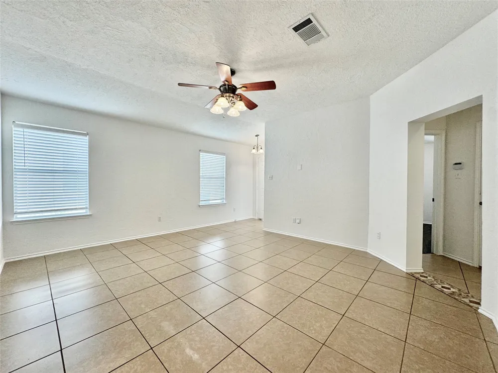 1015 Aiken Drive Leander, TX 78641