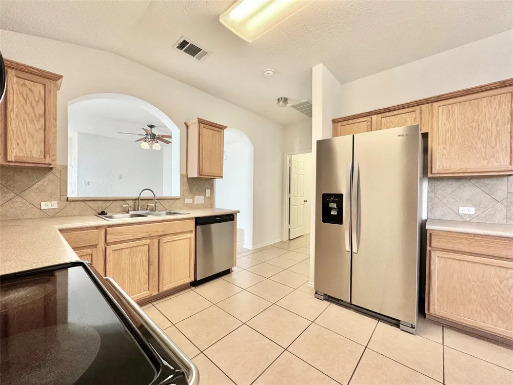 1015 Aiken Drive Leander, TX 78641