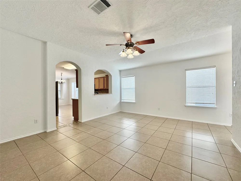 1015 Aiken Drive Leander, TX 78641