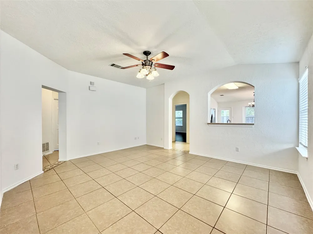 1015 Aiken Drive Leander, TX 78641