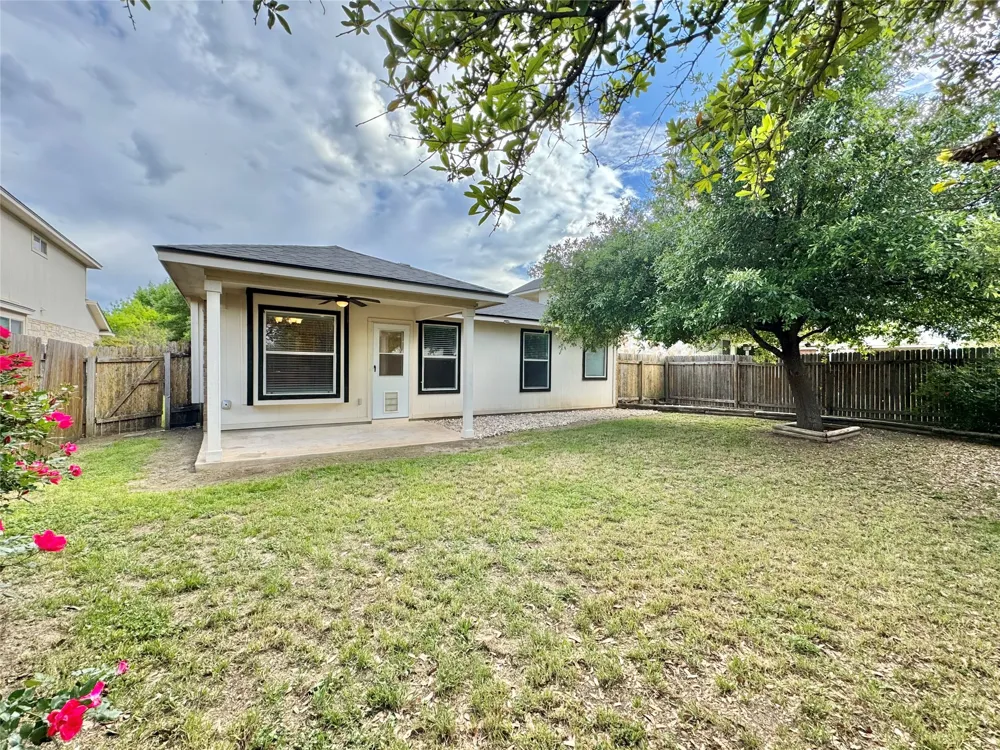 1015 Aiken Drive Leander, TX 78641