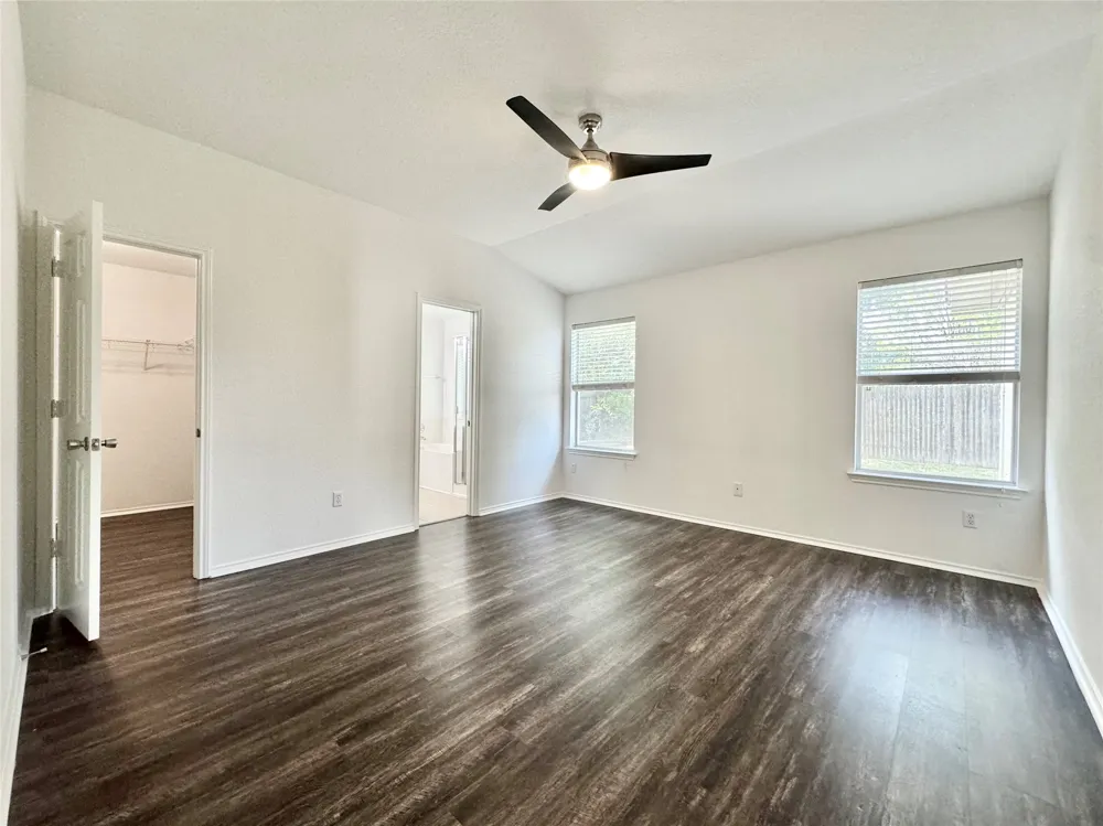 1015 Aiken Drive Leander, TX 78641