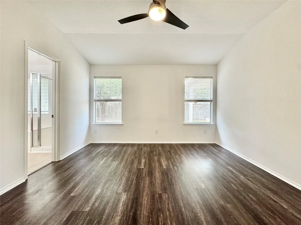 1015 Aiken Drive Leander, TX 78641