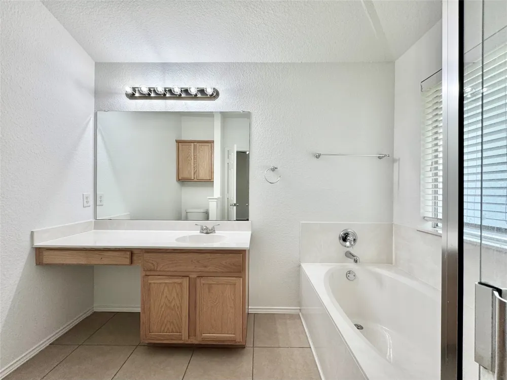 1015 Aiken Drive Leander, TX 78641