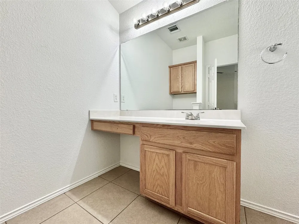 1015 Aiken Drive Leander, TX 78641