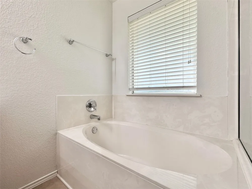 1015 Aiken Drive Leander, TX 78641