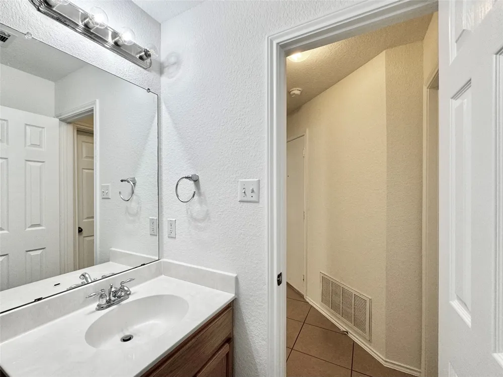 1015 Aiken Drive Leander, TX 78641