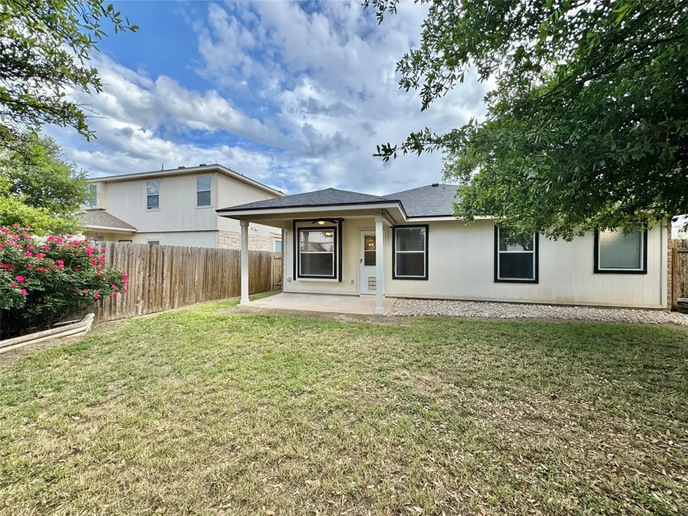 1015 Aiken Drive Leander, TX 78641