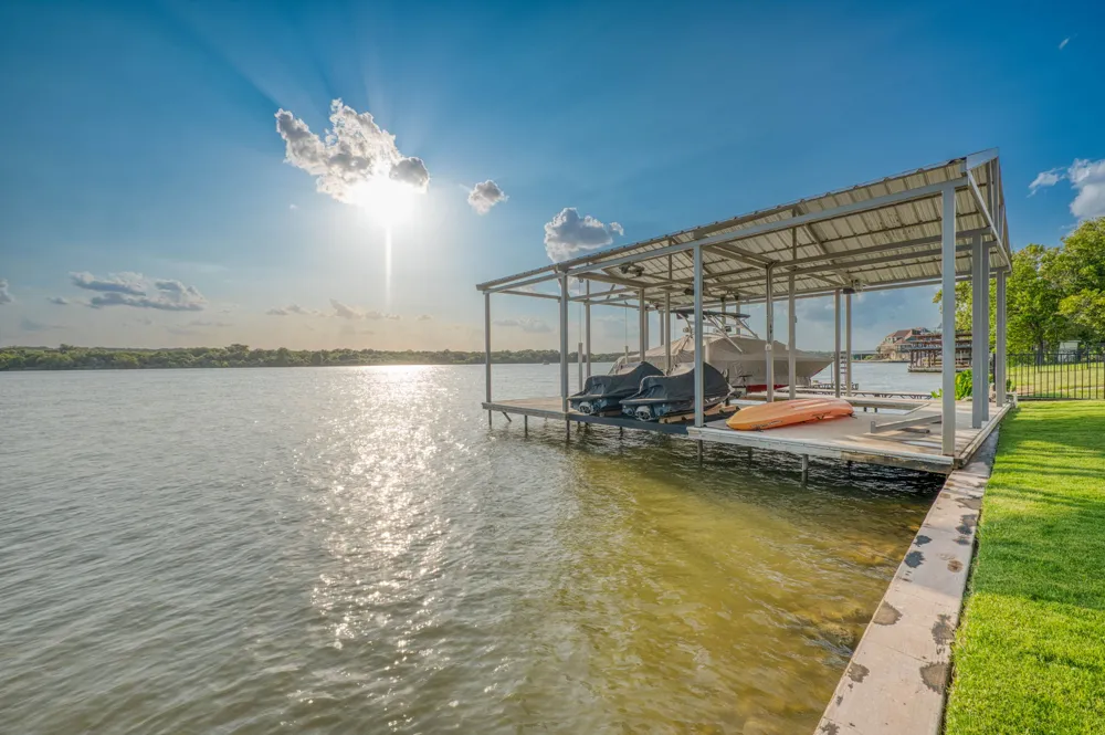 718 County Road 136B Kingsland, TX 78639