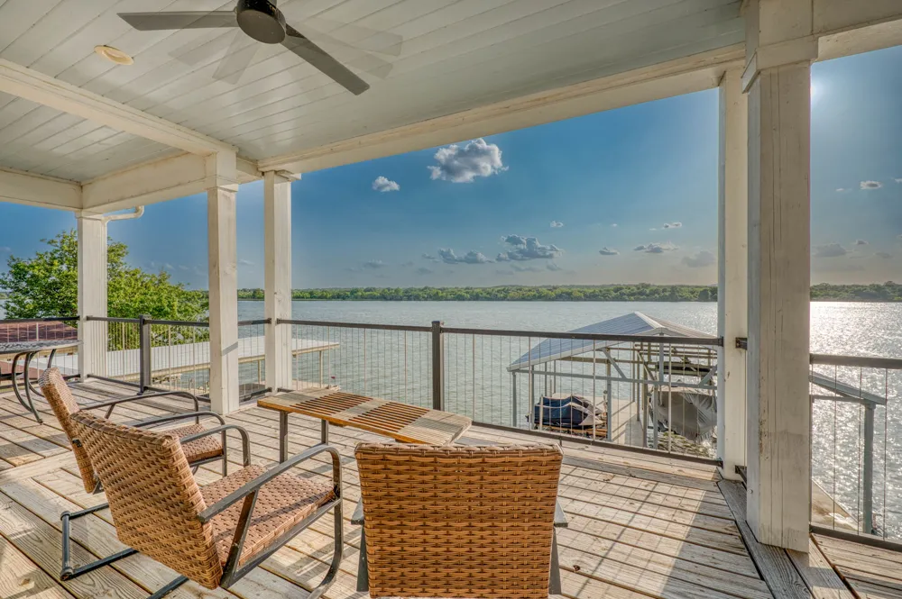 718 County Road 136B Kingsland, TX 78639