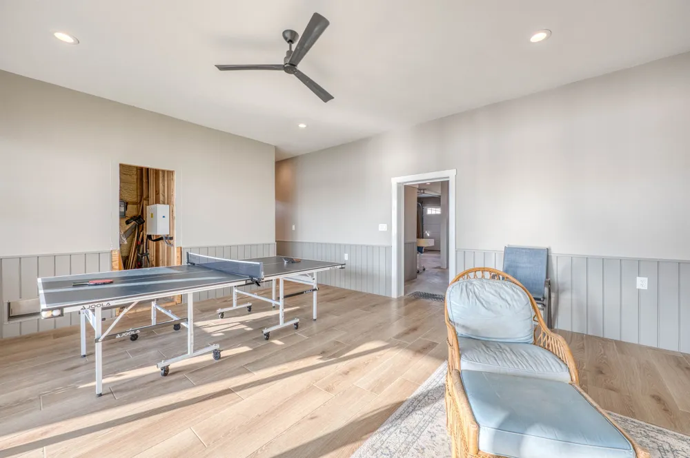 718 County Road 136B Kingsland, TX 78639