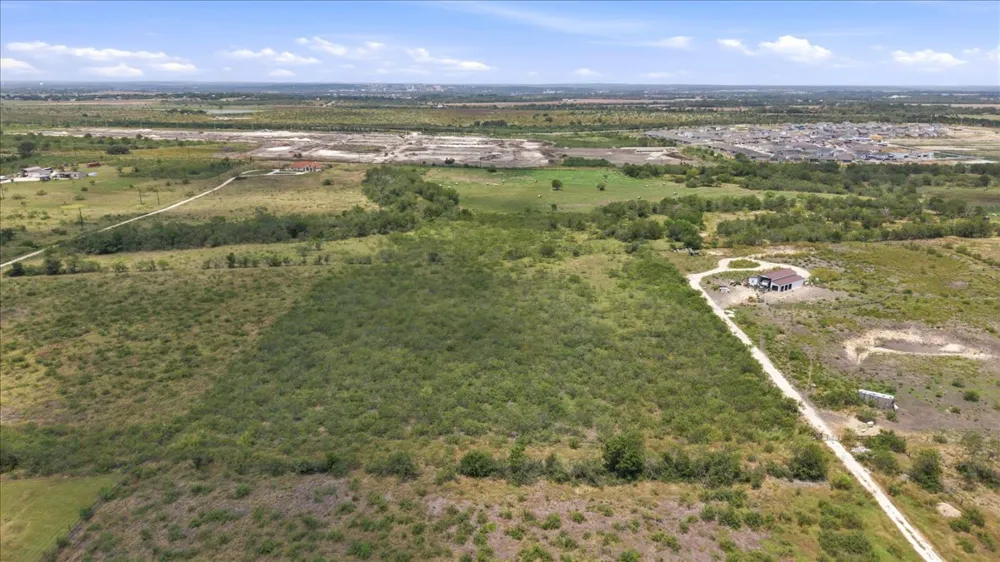 1420 Scull Road San Marcos, TX 78666