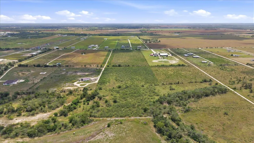 1420 Scull Road San Marcos, TX 78666