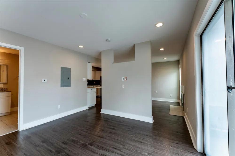 935 La Posada Drive #154 Austin, TX 78752