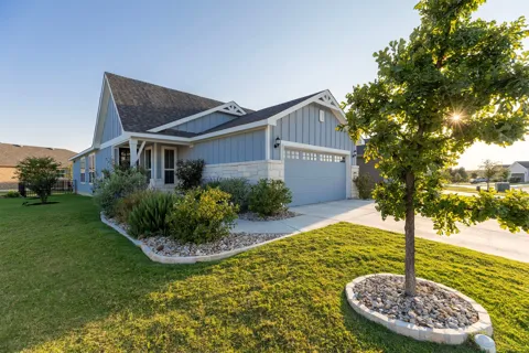 101 Bristol Cove