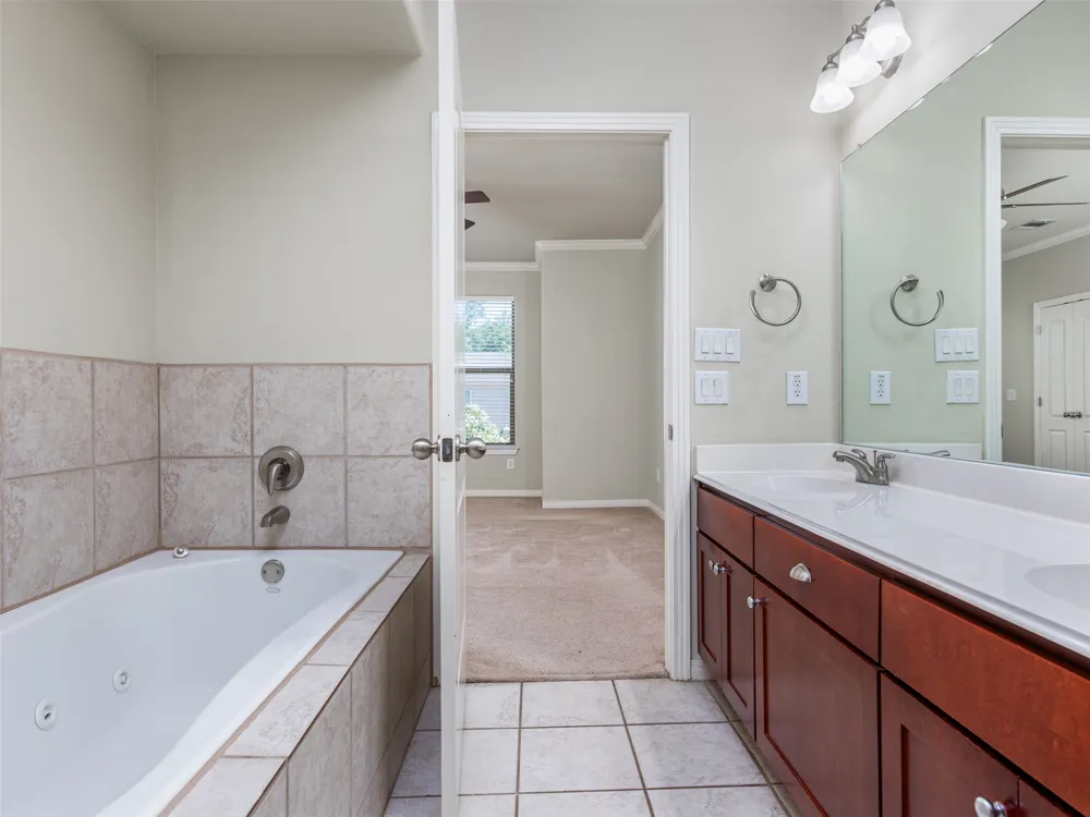 1115 Kinney Avenue #18 Austin, TX 78704