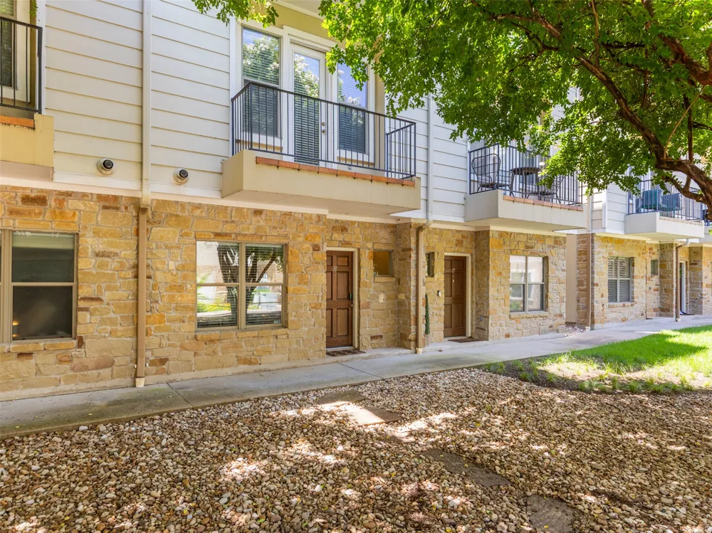 1115 Kinney Avenue #18 Austin, TX 78704