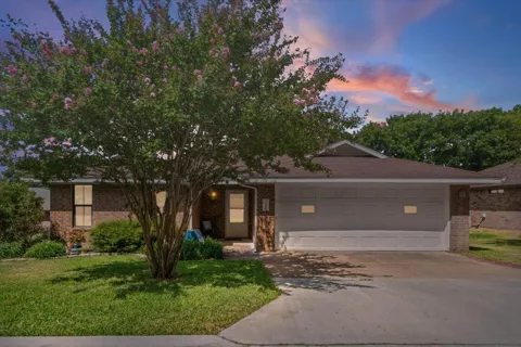 708 Cottonwood Drive