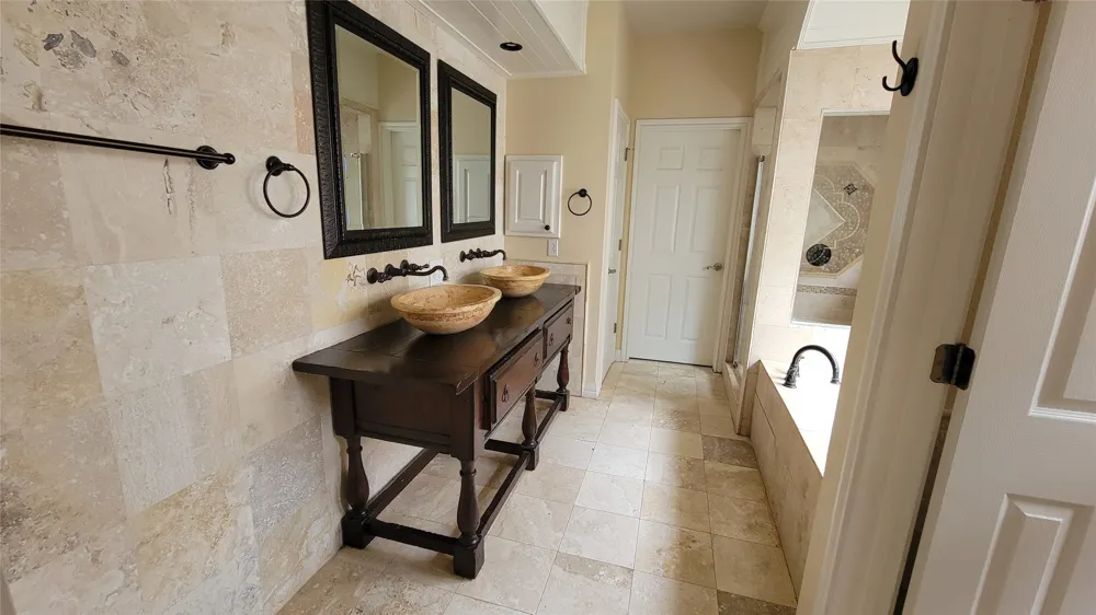 2832 Grimes Ranch Road Austin, TX 78732
