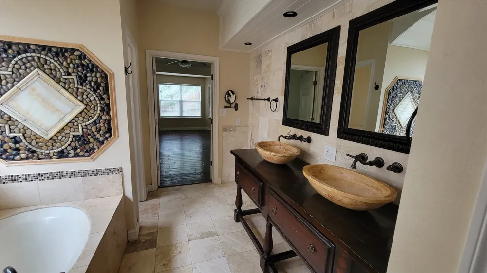2832 Grimes Ranch Road Austin, TX 78732