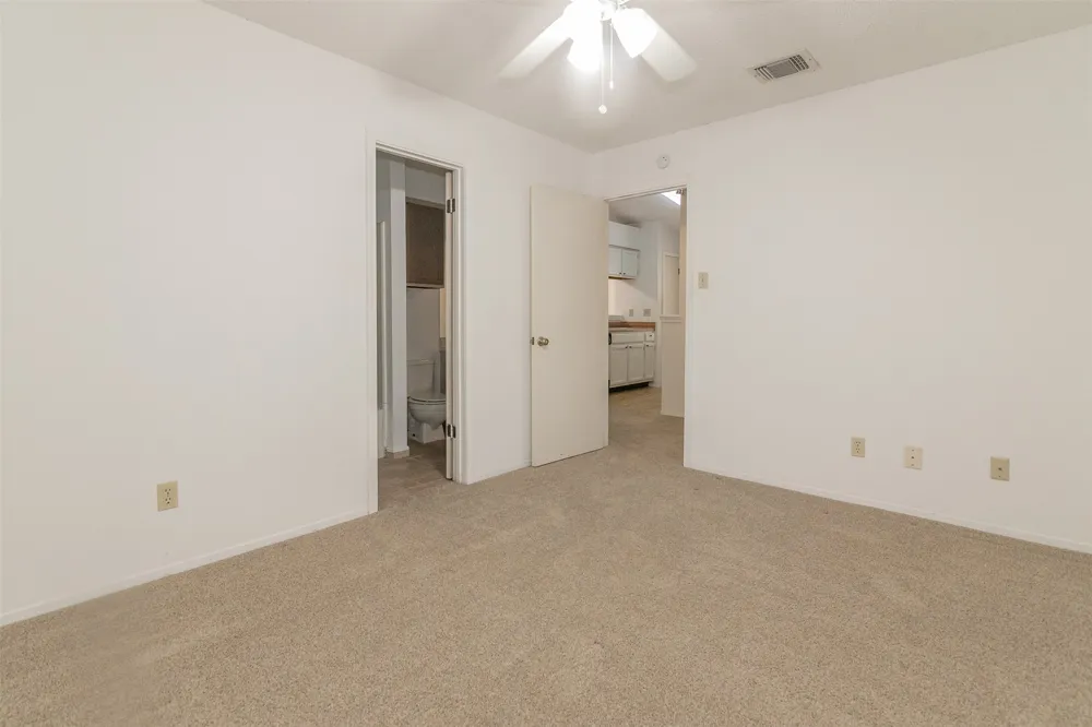 10517 ARCHDALE DRIVE Austin, TX 78748