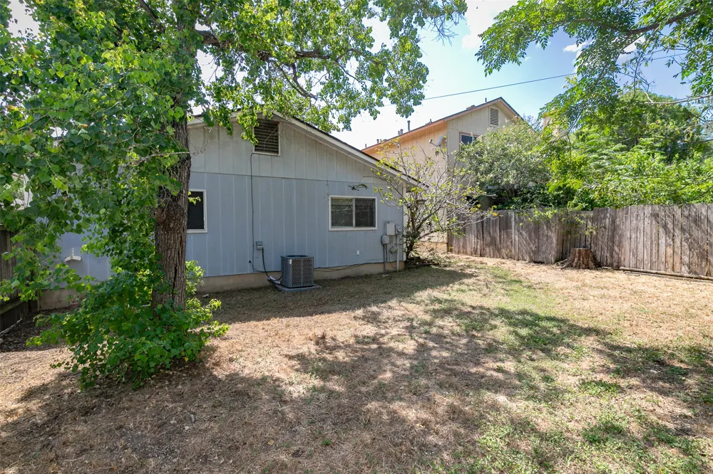 10517 ARCHDALE DRIVE Austin, TX 78748