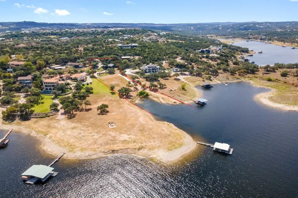 19833 Lakehurst Loop Spicewood, TX 78669