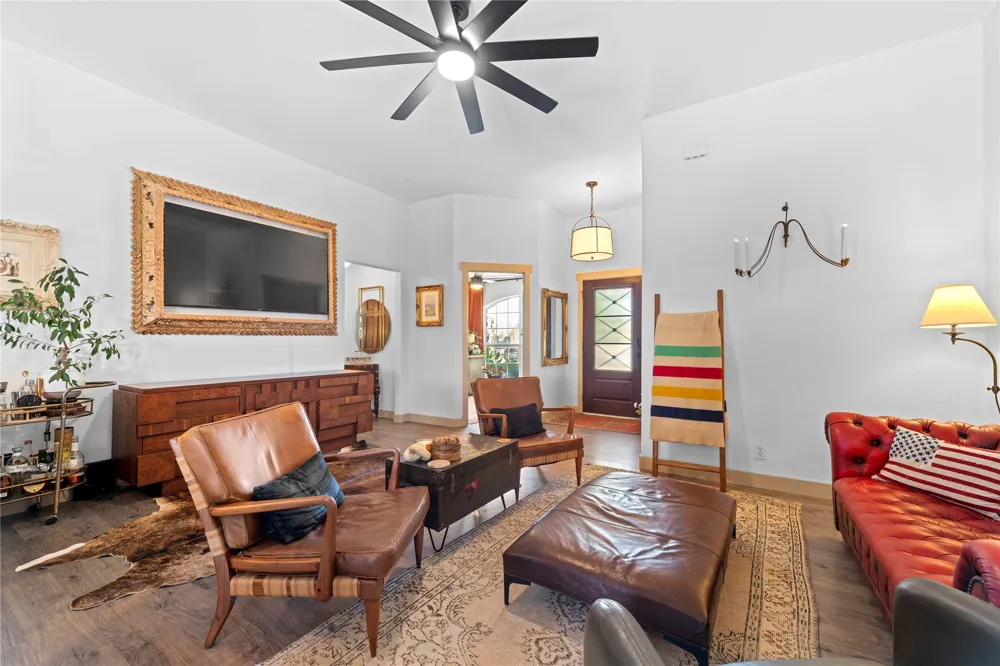 120 Amber Lane Jarrell, TX 76537