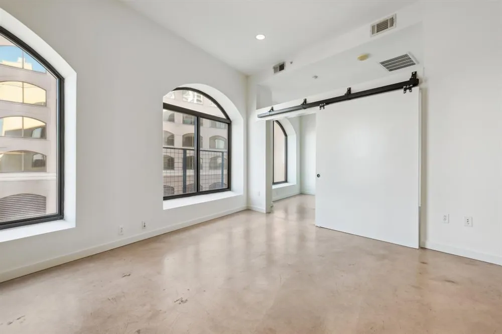 507 Sabine Street #810 Austin, TX 78701