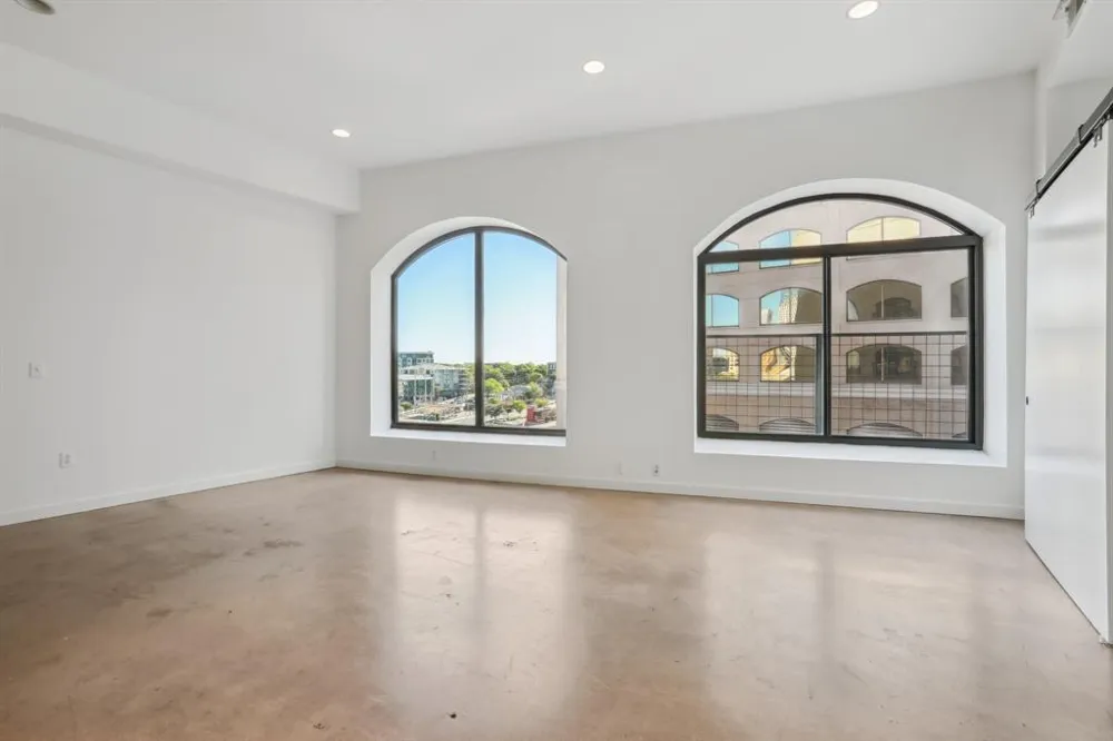 507 Sabine Street #810 Austin, TX 78701