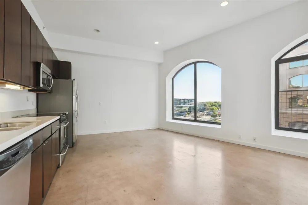 507 Sabine Street #810 Austin, TX 78701