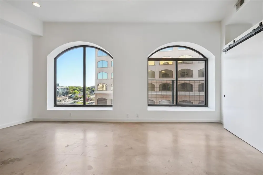 507 Sabine Street #810 Austin, TX 78701