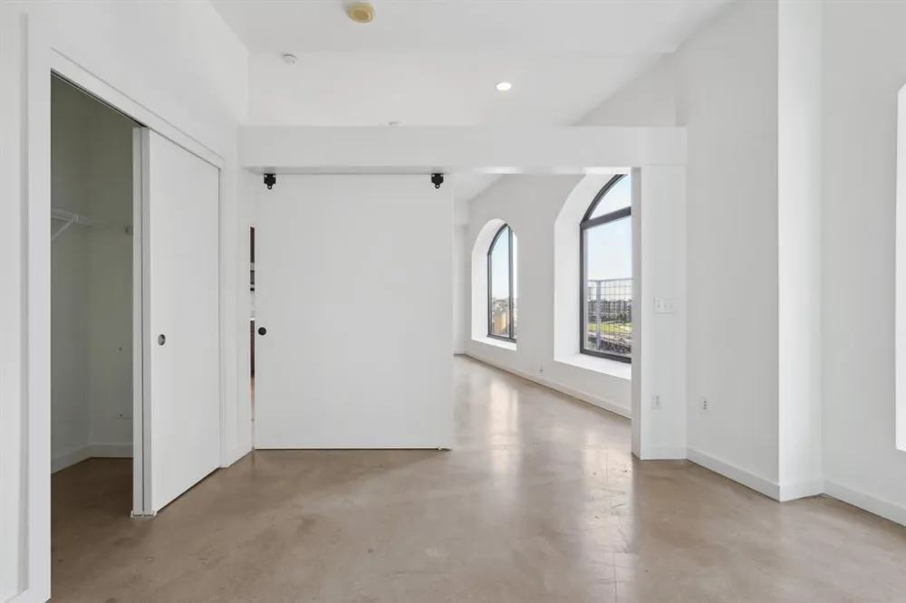 507 Sabine Street #810 Austin, TX 78701