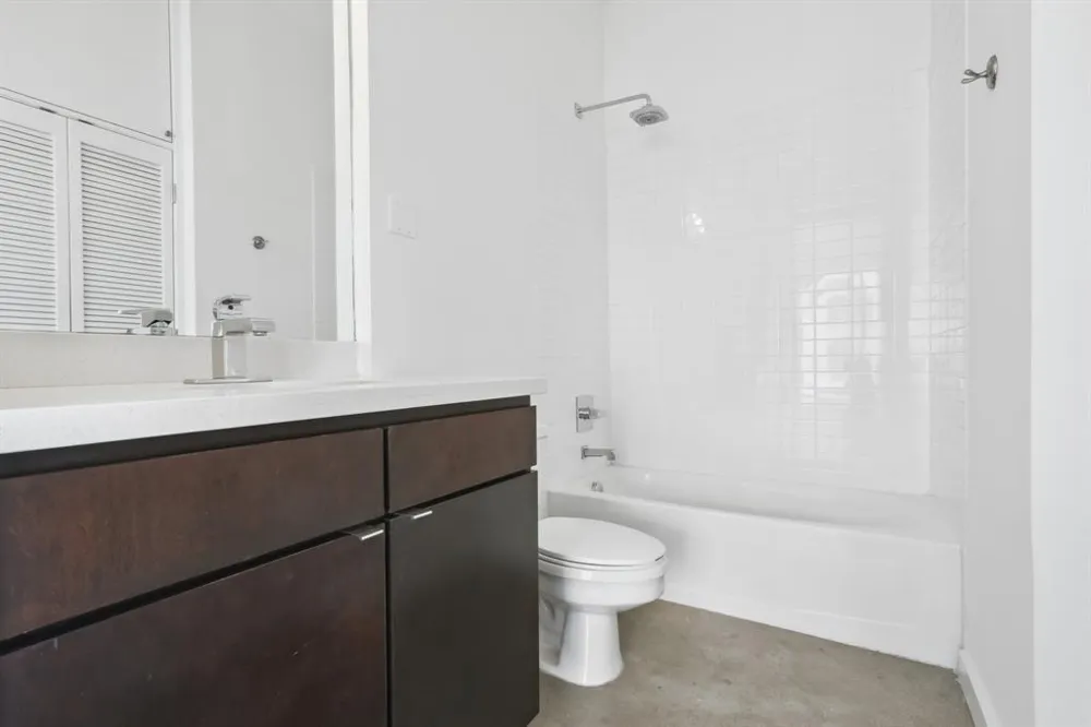 507 Sabine Street #810 Austin, TX 78701