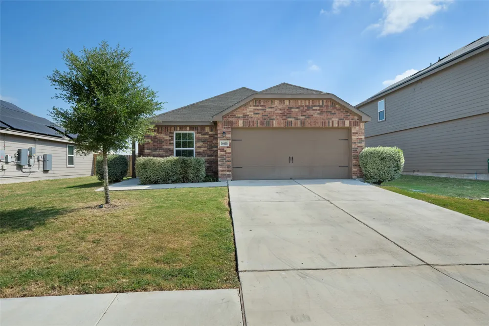 18616 Speculator Lane Elgin, TX 78621