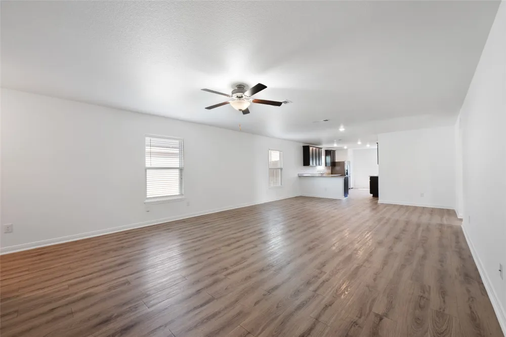 18616 Speculator Lane Elgin, TX 78621