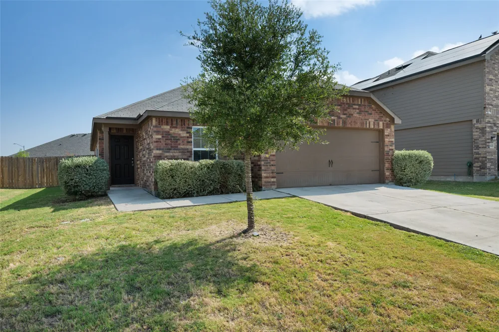 18616 Speculator Lane Elgin, TX 78621