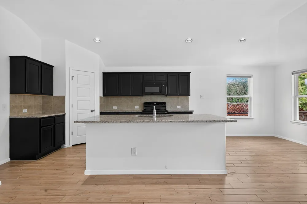 21618 Boggy Ford Road Lago Vista, TX 78645