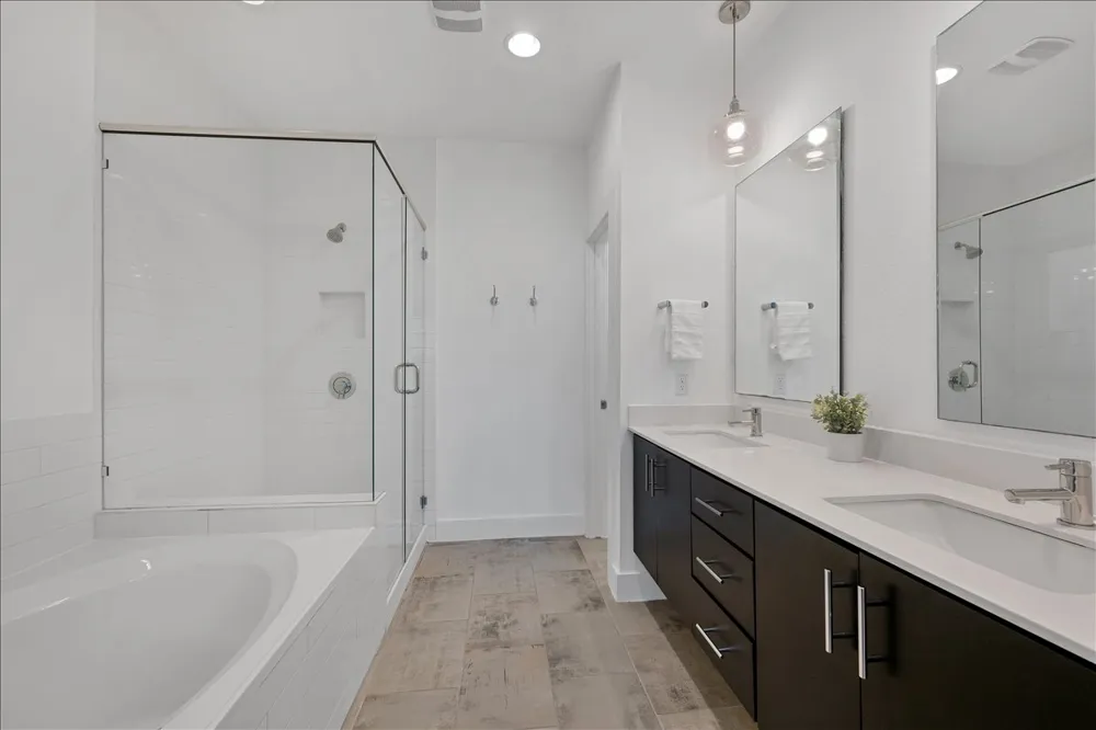 8922 Menchaca Road #102 Austin, TX 78748