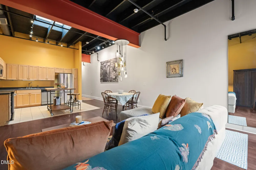 208 Rigsbee Avenue ##206 Durham, NC 27701