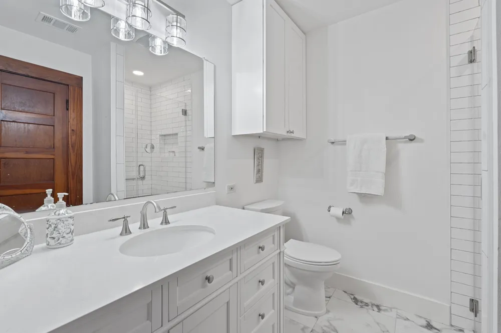 3468 Elder Hill Road Dripping Springs, TX 78619