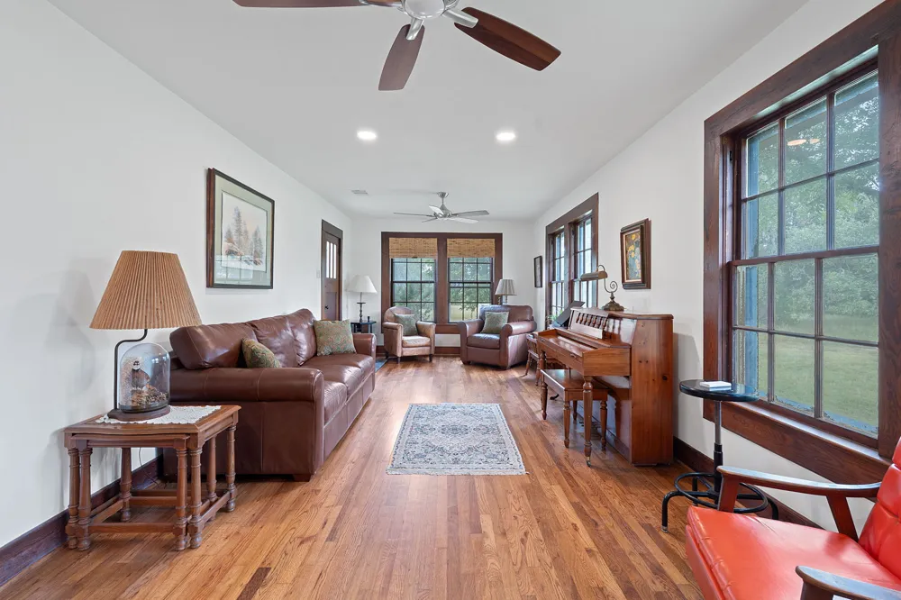 3468 Elder Hill Road Dripping Springs, TX 78619