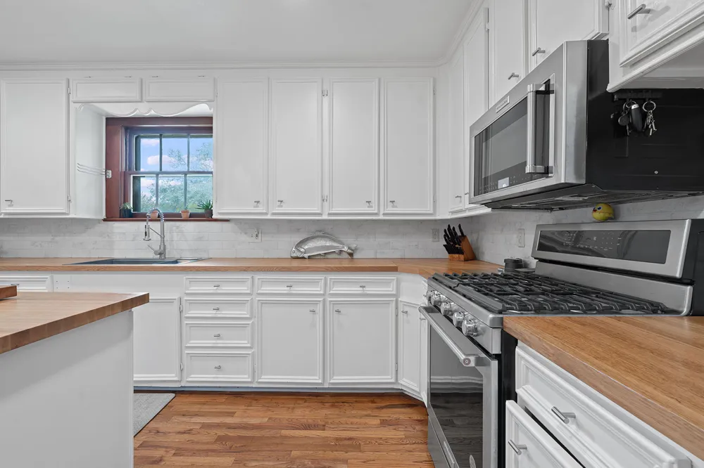 3468 Elder Hill Road Dripping Springs, TX 78619
