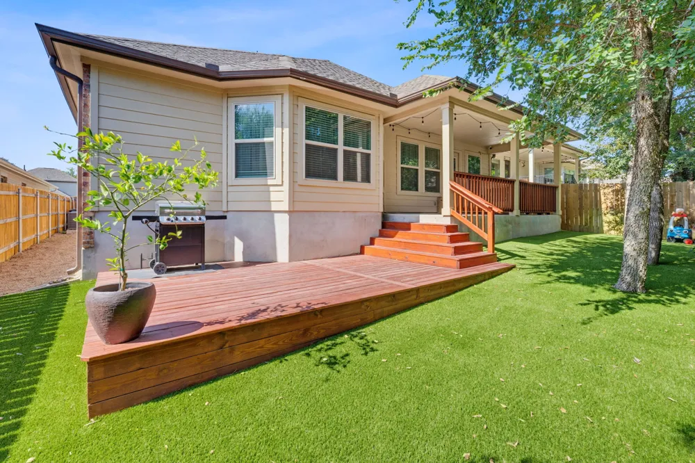 Address Not Shown Manchaca, TX 78652