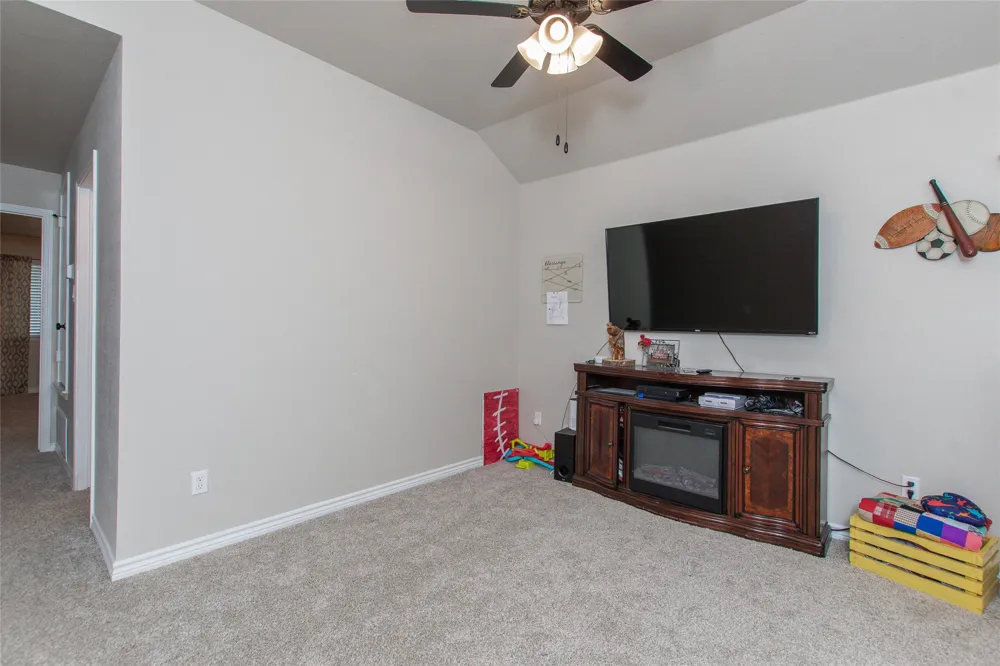 1756 Meadow Crest Drive Salado, TX 76571