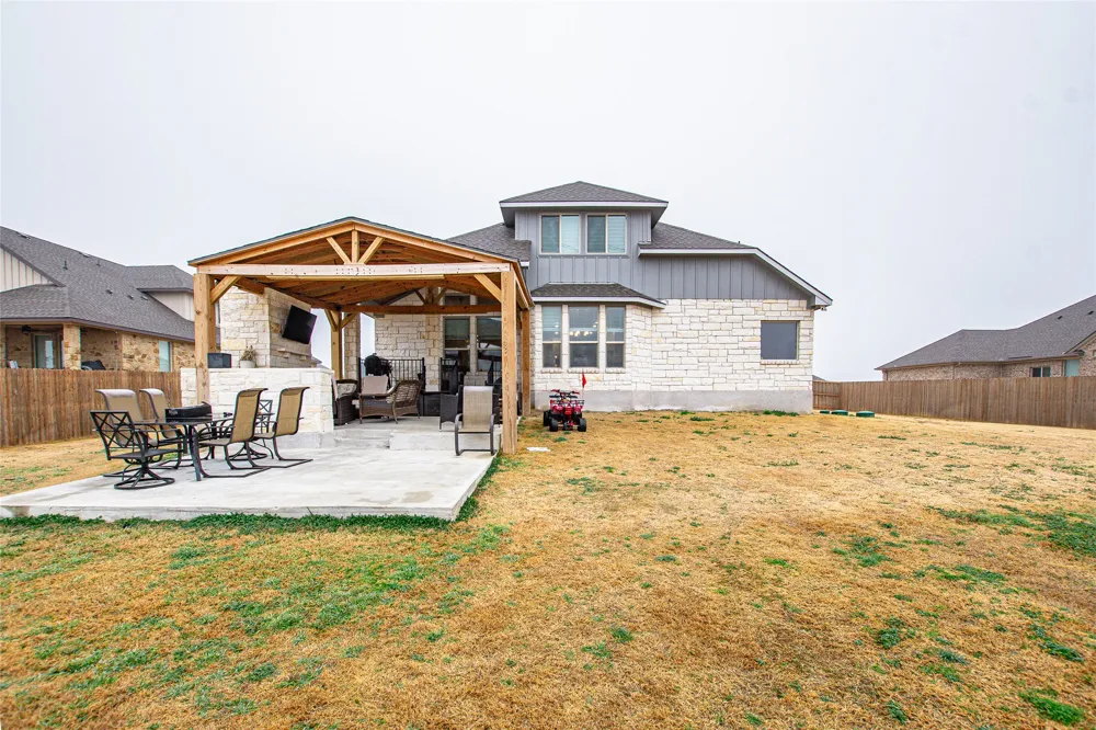 1756 Meadow Crest Drive Salado, TX 76571