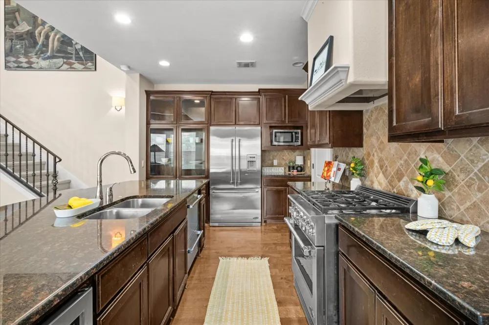 108 Via Milana Buda, TX 78610