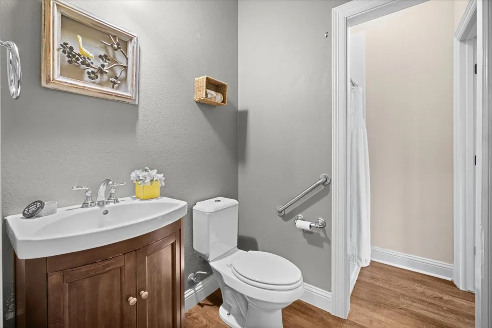 108 Via Milana Buda, TX 78610