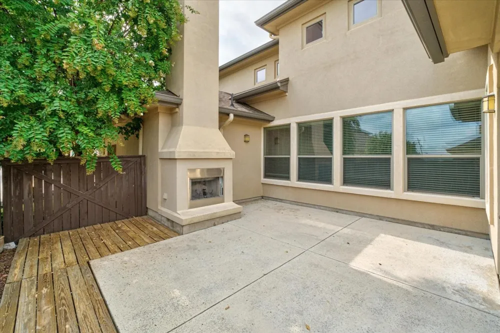 108 Via Milana Buda, TX 78610